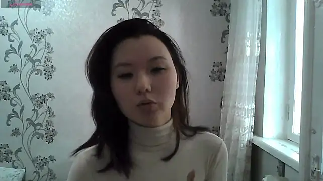 QuyenLuellen - Lick my sweet lips