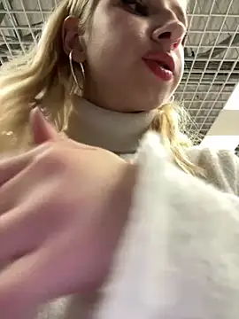 Michelle_lovique - HELP MY HORNY PUSSY TO SQUIRT!!