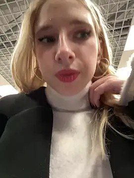 Michelle_lovique - HELP MY HORNY PUSSY TO SQUIRT!!