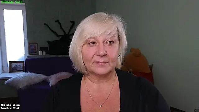 Milane_Milky - LOVE YOUR BOOBS