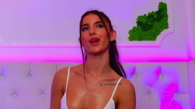 ElisaCharm - oil ass 5xSpank ass😈
