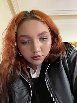 Zaiky_Noiry - Spank ass x10, show ass hole close up