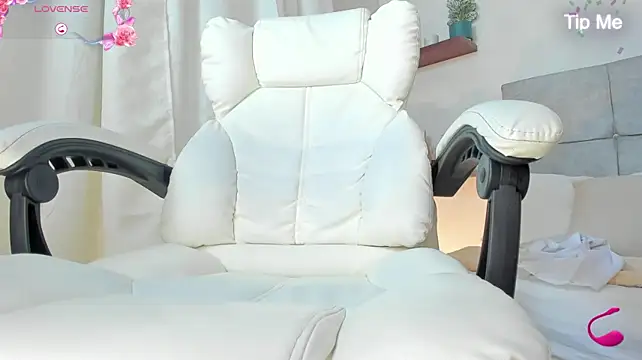 SARA_CARDENAS18 - FUCK MY LITTLE PUSSY WITH DILDO