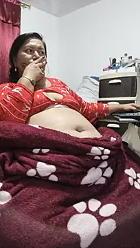 Brenda_Berck_ - open ass and smell finger