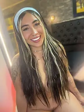 ManuelaVeeleez