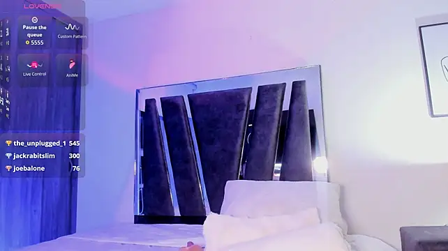 HollyEvanz
