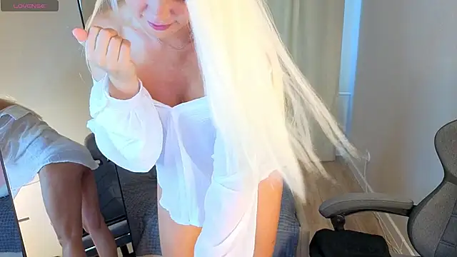 April_Nelson - ass massage