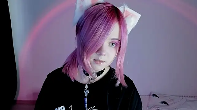 Hikkacat - 🍓 meow meow kitty pose (◕‿◕)♡ 🍓