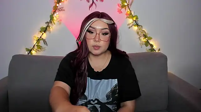 Valyi_ - Flash boobs + oil
