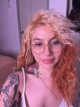 YunoRose_ - Finger in my pussy