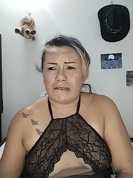 Angi_daw - dildo in my pussy and squirt