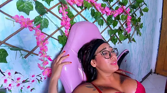 Pamesmith - I rub my pussy inside my panties 🔥💖