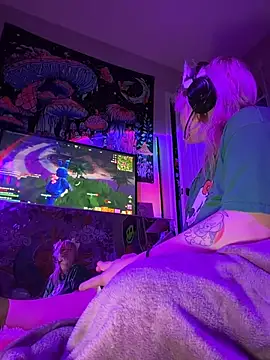 Cutiepiespanks - Hot Wax on my Ass