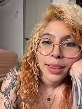 YunoRose_ - Finger in my pussy
