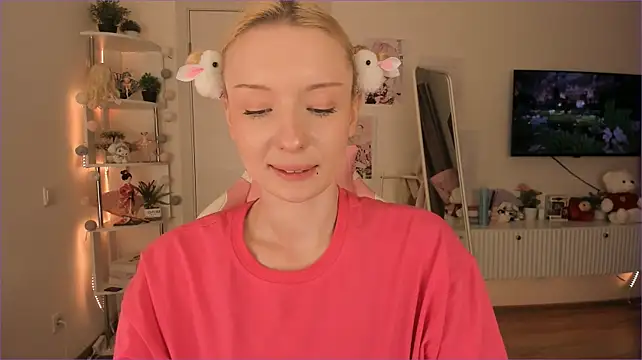Tiffany_Paw - FingerAss