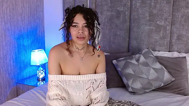 KatherineGomez - to see nipples up close
