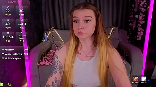 Amy_Davesss - Dildo between boobs