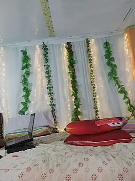 -ElinaXXX- - ❤️ FINGER IN PUSSY 🌸