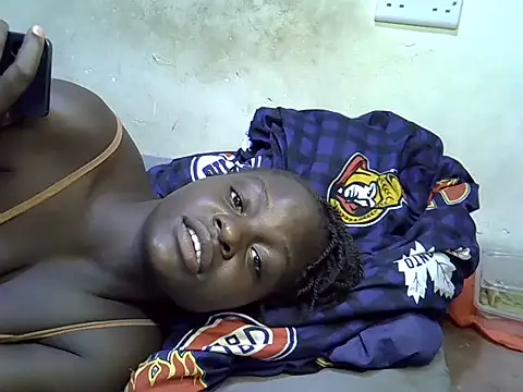 African_qeen1