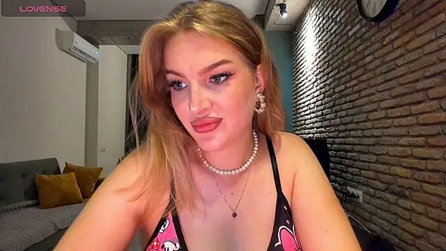 Fifteenpoem - pussy play