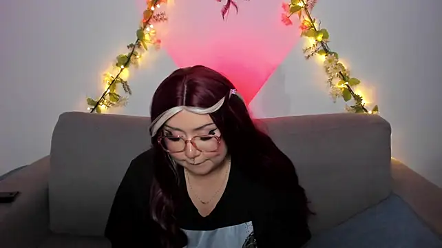 Valyi_ - Flash boobs + oil