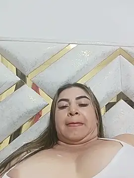 Candy69- - Chorro en la cocina