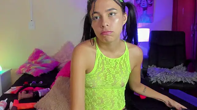 Nahiara_santana - plug anal + oil ass