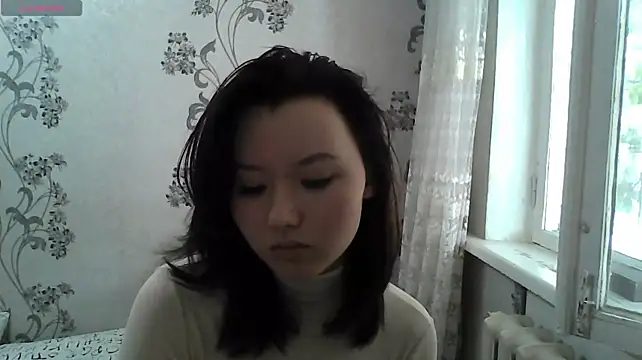 QuyenLuellen - Lick my sweet lips