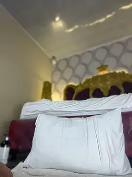 KendralHolson - destroy mi pussy 💦