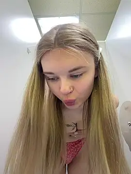 -MiaKitty - Massage my sporty ass in pants close up