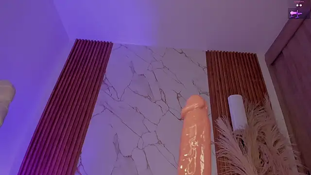 Sara_gwen - creampie pussy sara