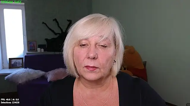 Milane_Milky - LOVE YOUR BOOBS