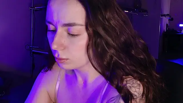 Di_na_Bell - topless