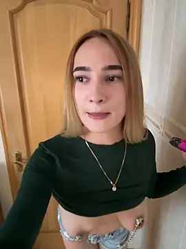 SugarDanger - Slap naked ass outside