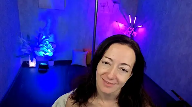 Kimberlyray777 - naked for 30 mins