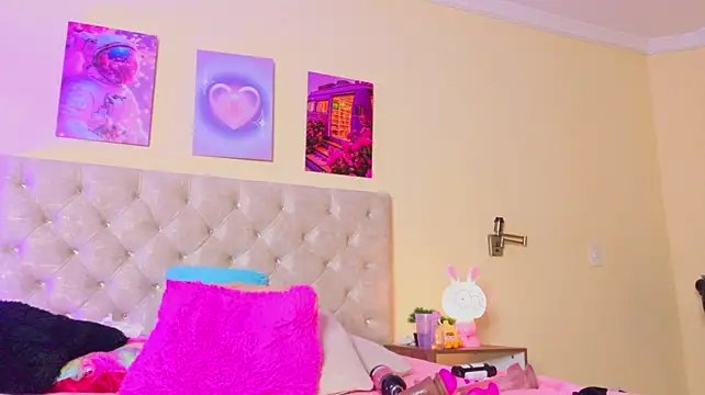 Cailin_dione - ride dildo + bounce tits