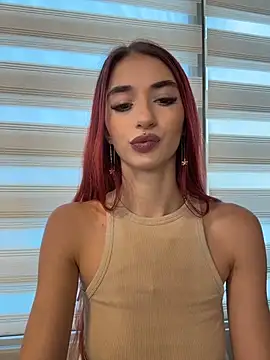 VixenRosse - Nipple tease