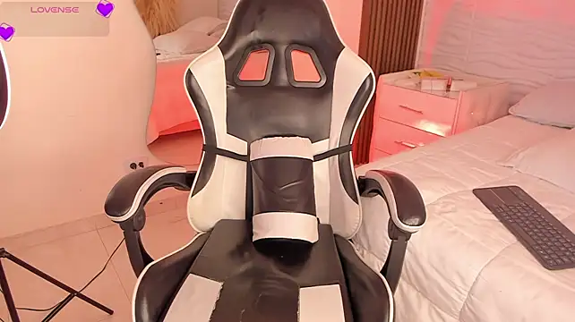 Natashasinclair - Topless 😊👌