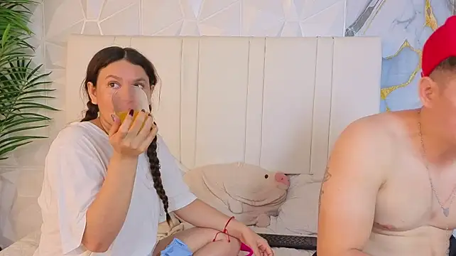 Mily_and_mateo - a finger in my ass