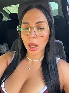 Bunny_Lush - RUB PUSSY TILL SHAKING