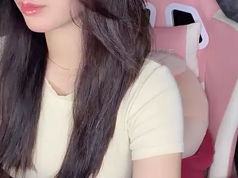 Uri_sexy - breasts show