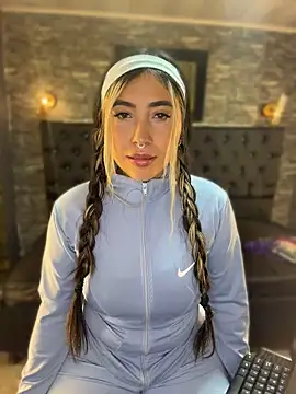 ManuelaVeeleez