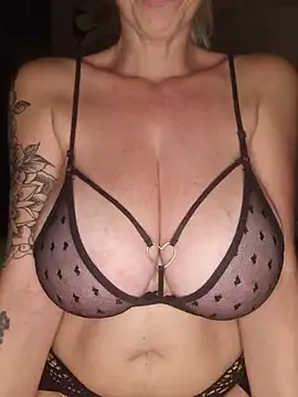 LadySecret_X - Last Tip= 2 hot pics 📷