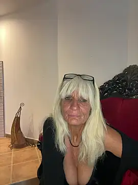 ReitherrinNatascha - Massage my big tits close to camera 🥰❤