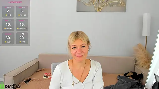 Ann_Annise - Take off my wet panties