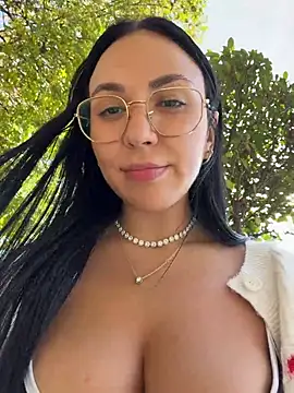 Bunny_Lush - RUB PUSSY TILL SHAKING