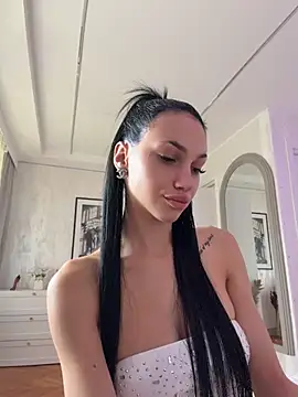 Ilariea_girl - Doggy style naked+butt plug