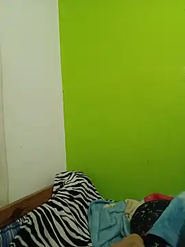 SalmaParis_Lm - SUCK NIPPLES