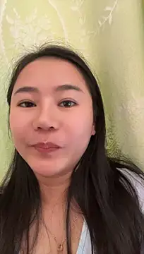 CIara_001 - 看看性感乳沟
