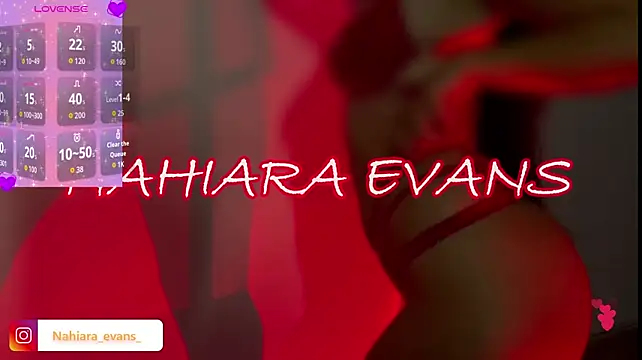 NahiaraEvans_ - suck dildo